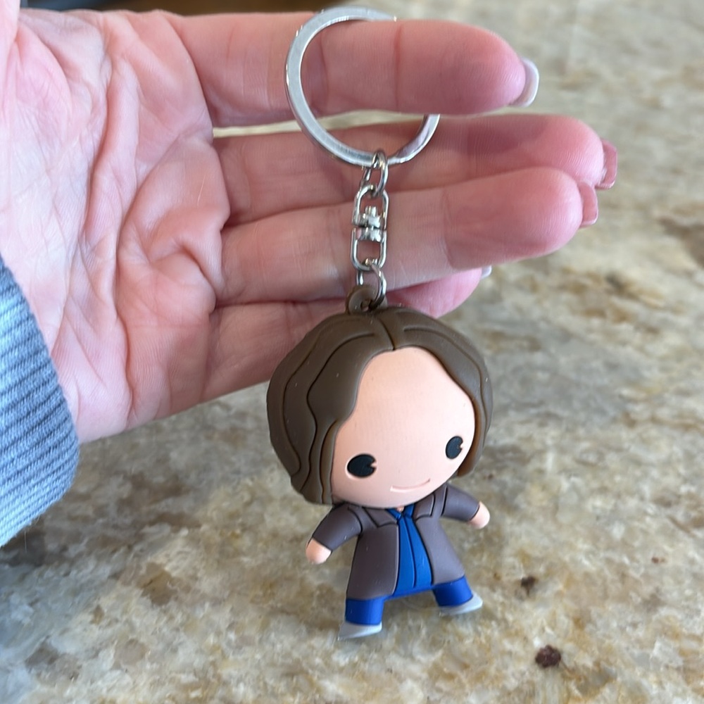 Supernatural Sam Keychain - Picture 4 of 6